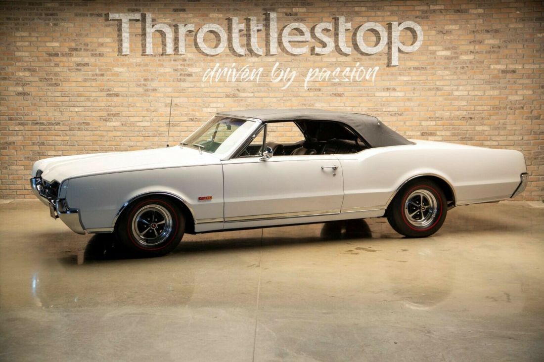 1967 Oldsmobile Cutlass Supreme - photo 2