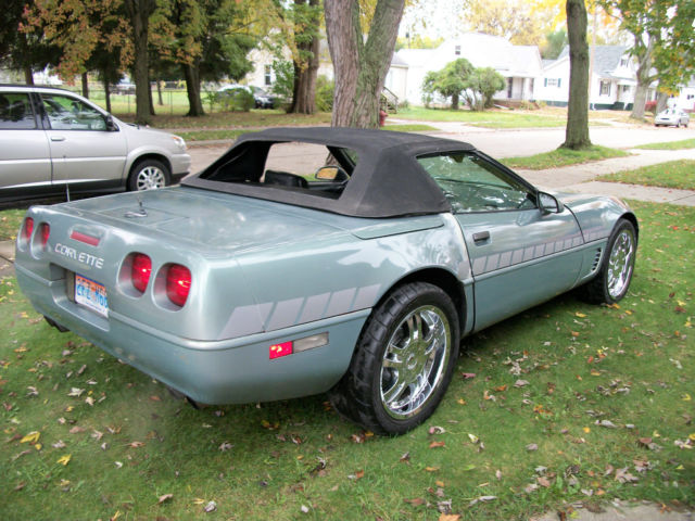 1990 Chevrolet Corvette Base Convertible 2-Door - photo 12