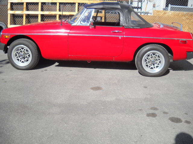 Dry Desert Climate ! Super Clean Inside and Out ! 6ok orig.miles !! 1977 MG MGB convertible