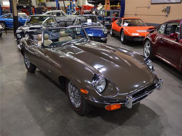 E-Type Series II 4.2 Liter Roadster - Original 13K Miles - Matching Numbers 1971 Jaguar XK-E --