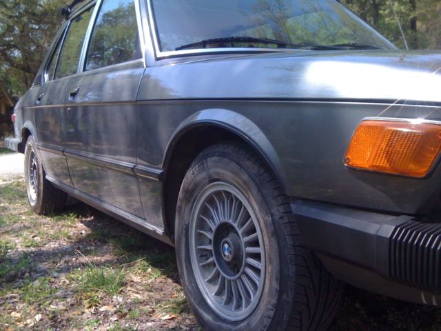 1981 BMW 5-Series 528I - photo 2