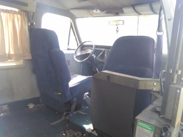 1991 Ford E-Series Van - photo 13
