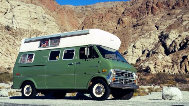 1970 Ford E-Series Van CAMPER EQUIPPED - photo 2