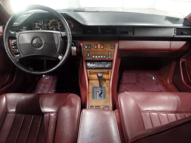 1988 Mercedes-Benz 300-Series E300 - photo 3