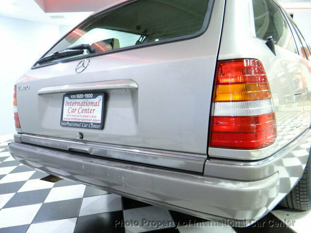 1994 Mercedes-Benz 300-Series E320 Touring Wagon - photo 4