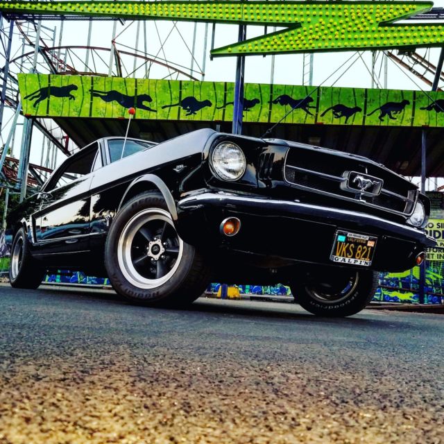 EARLY 1965 Mustang D code 4 Speed Raven Black on Black APRIL 1964 Galpin Ford !! 1965 Ford Mustang