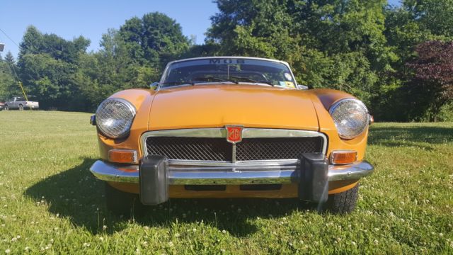 1974 MG MGB - photo 2