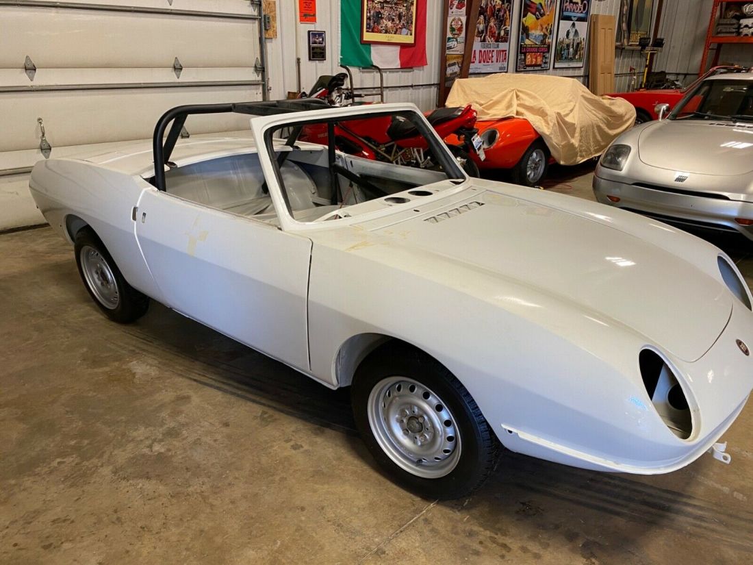 early model covered headlight version Series 1 Calif car solid body roll cage 1967 Fiat 850 Spider