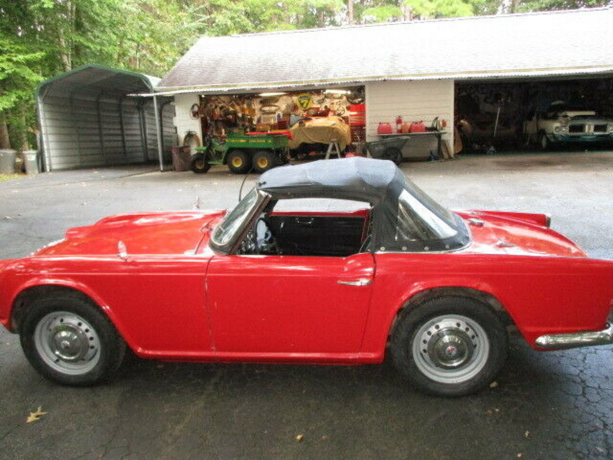 1961 Triumph TR4 - photo 2