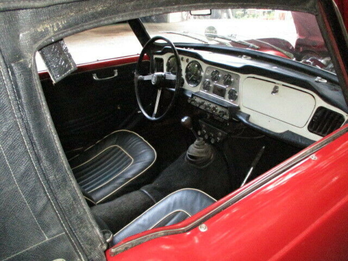 1961 Triumph TR4 - photo 7