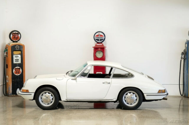 1965 Porsche 911 Coupe - photo 2