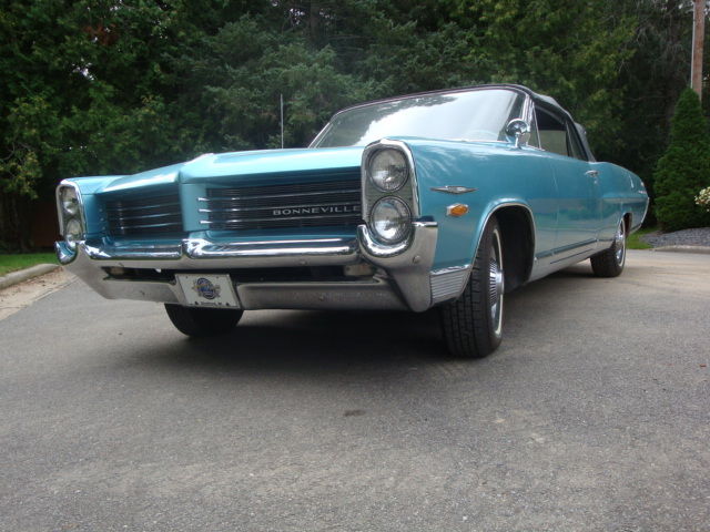 1964 Pontiac Bonneville convertible