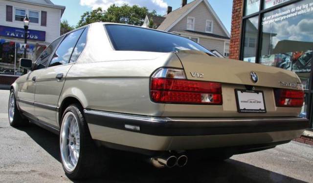 1990 BMW 7-Series 750il - photo 5