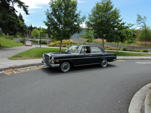 1972 Mercedes-Benz 200-Series 280s