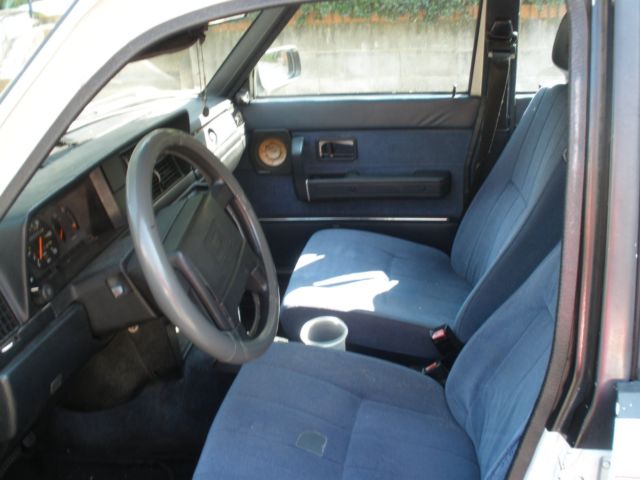 1991 Volvo 240 base - photo 5