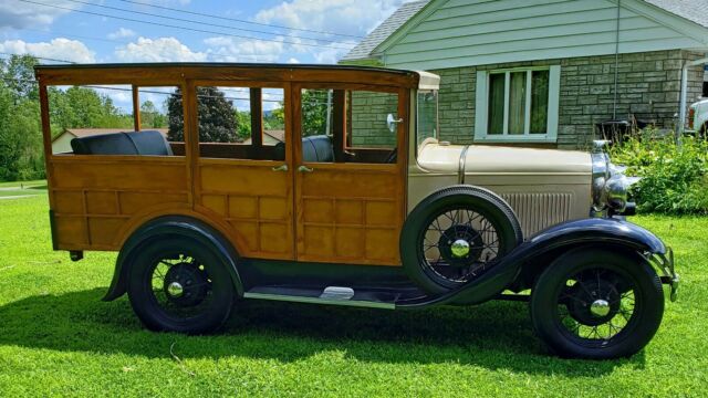 1930 Ford suburban Woody - photo 2