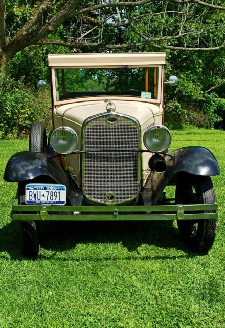 1930 Ford suburban Woody - photo 3