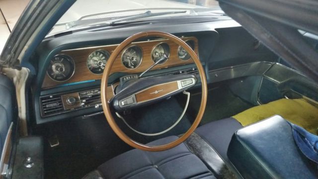 1969 Ford Thunderbird - photo 2