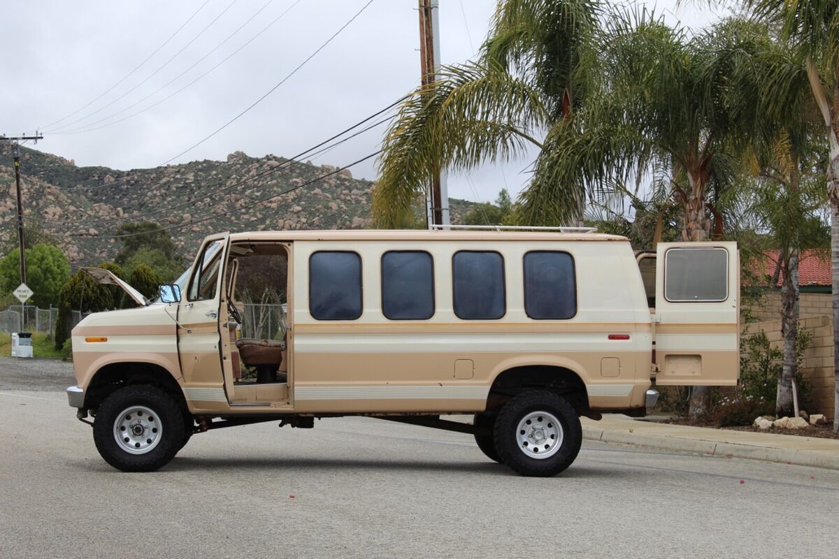 1984 Ford E-Series Van RARE COMBO 351 H.O. 5.8l 4x4 e150 - photo 3