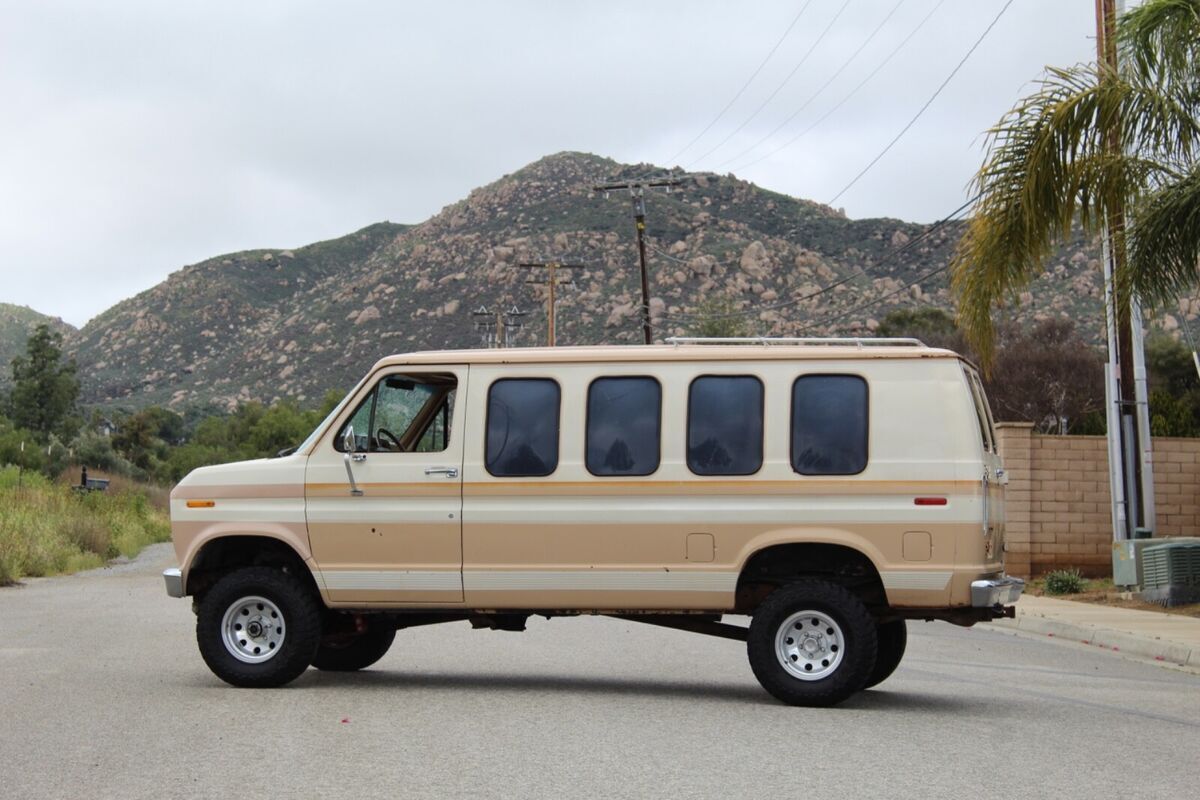 1984 Ford E-Series Van RARE COMBO 351 H.O. 5.8l 4x4 e150 - photo 4