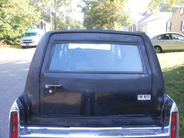 1984 Cadillac Brougham Hearse - photo 3