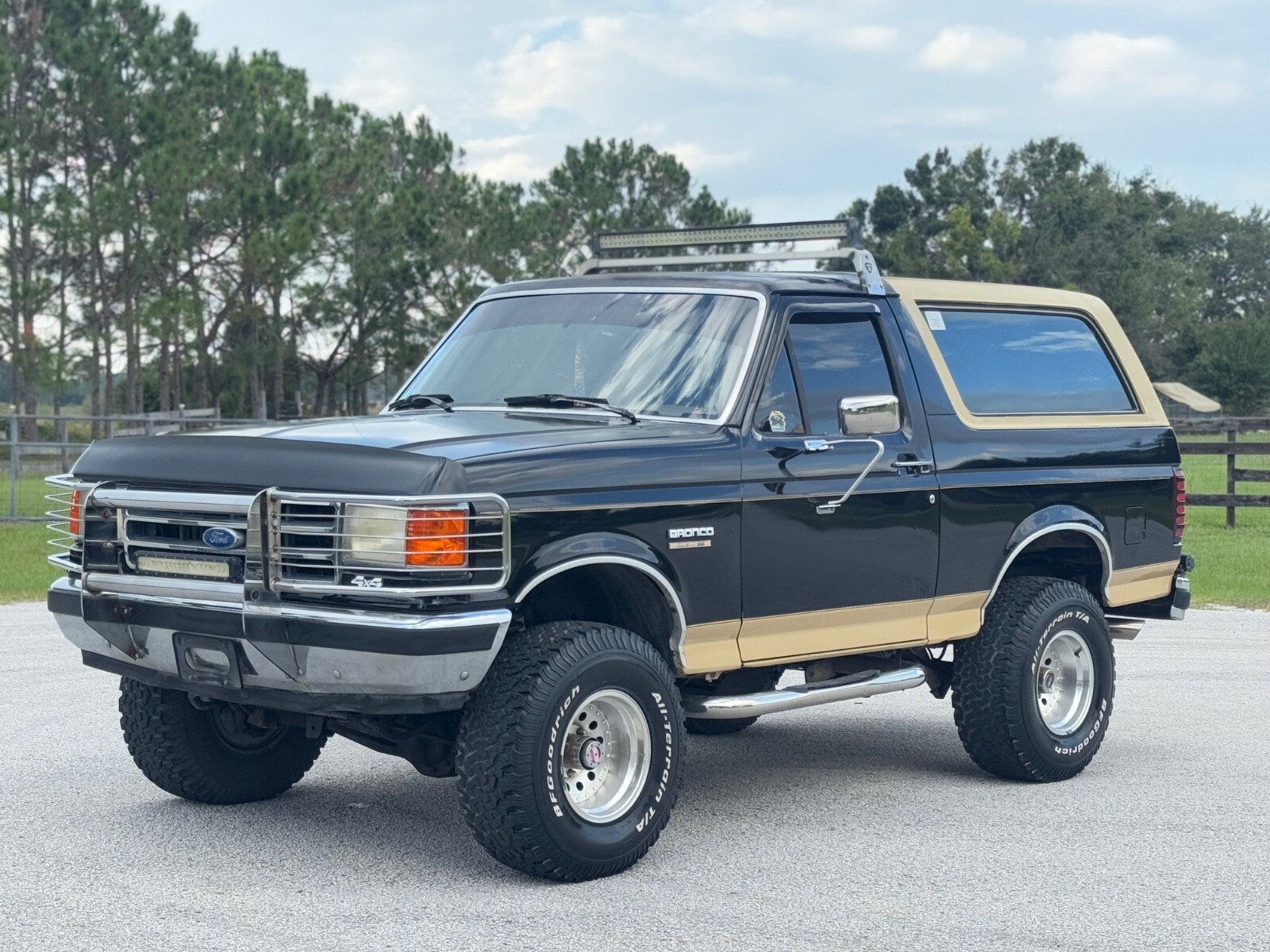1990 Ford Bronco - photo 4
