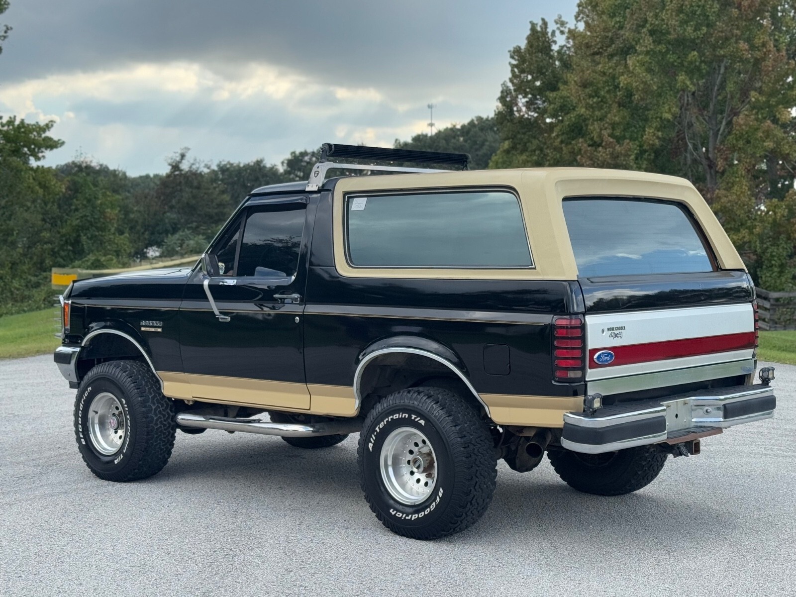 1990 Ford Bronco - photo 6