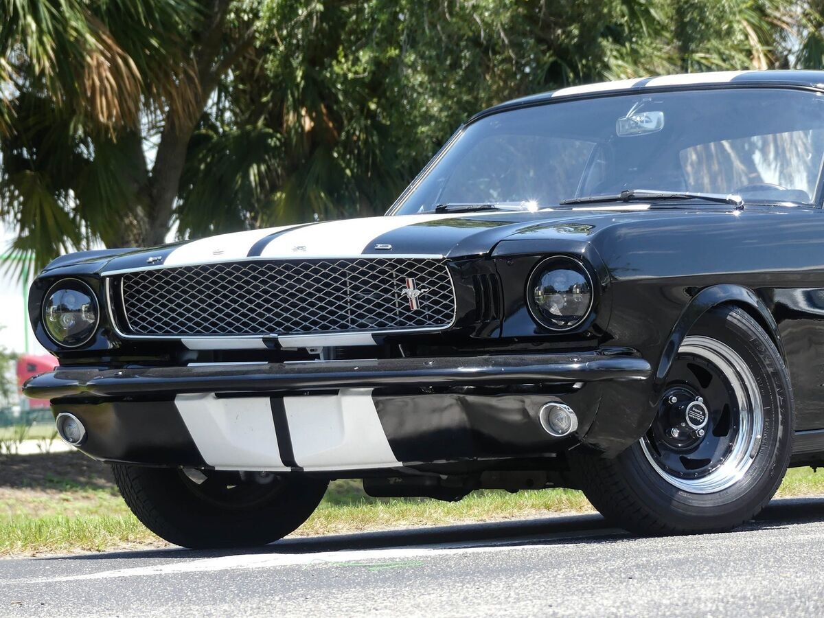 1966 Ford Mustang Coupe Restomod - photo 8