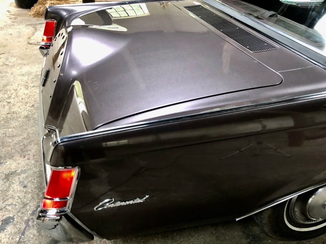 1971 Lincoln Continental - photo 10