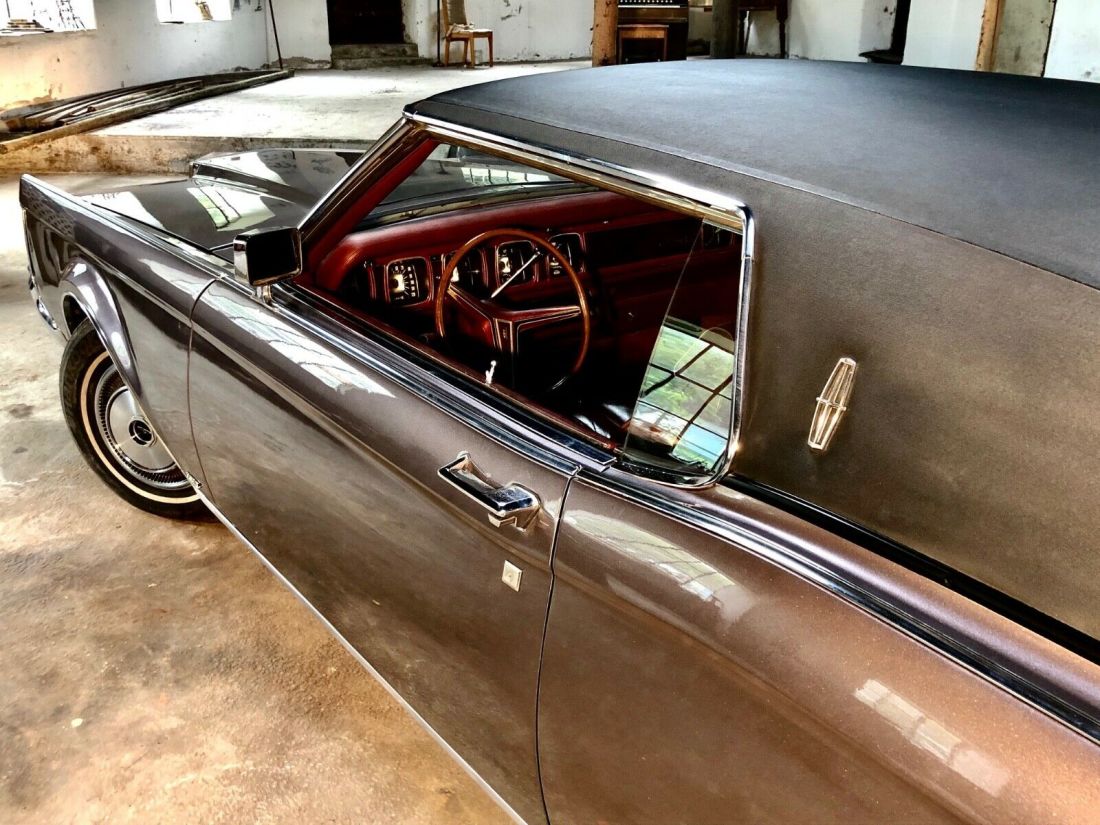 1971 Lincoln Continental - photo 8