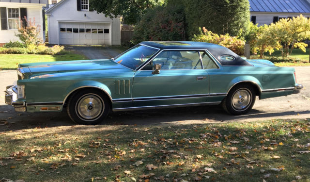 1979 Lincoln Mark Series blue vinyl roof - photo 11