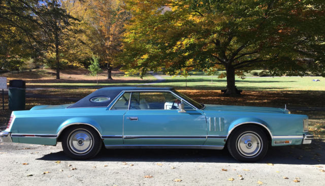 1979 Lincoln Mark Series blue vinyl roof - photo 9