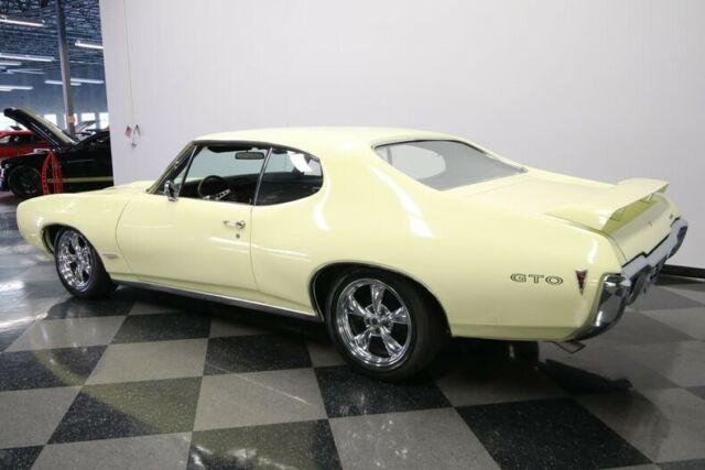 1968 Pontiac GTO -- - photo 9