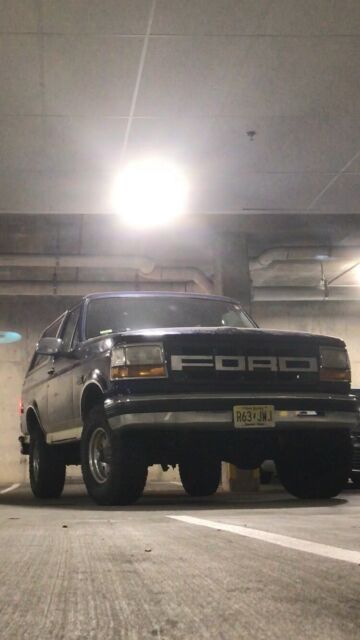 Engine has 60k miles Rebuilt transmission with shift kit New torq converter Ne 1994 Ford Bronco Eddie Bauer