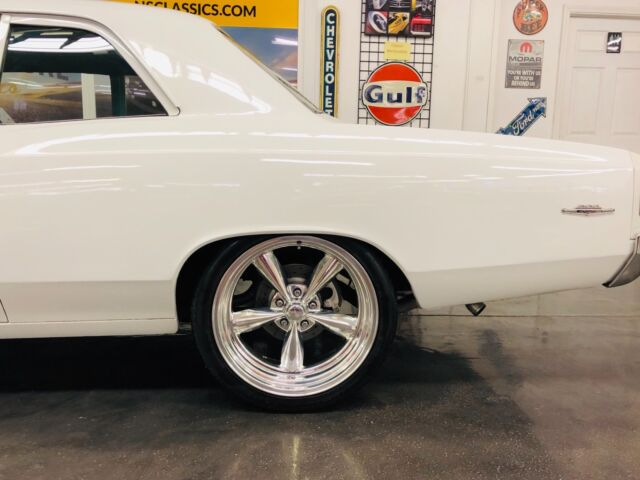 1967 Chevrolet Chevelle -SHOW PIECE-PRO TOURING BIG BLOCK RIDE TECH SUSPEN - photo 8