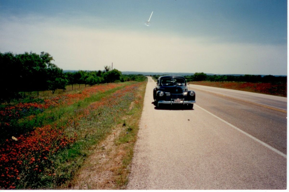 1941 Cadillac Series 61 And Series 60 Special - photo 2