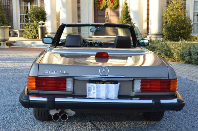 1987 Mercedes-Benz SL-Class 560SL - photo 5