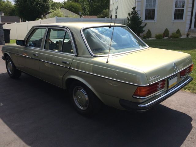 1984 Mercedes-Benz 300-Series 300D 4spd manual - photo 4