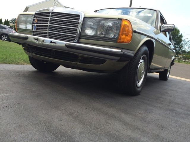 1984 Mercedes-Benz 300-Series 300D 4spd manual - photo 7