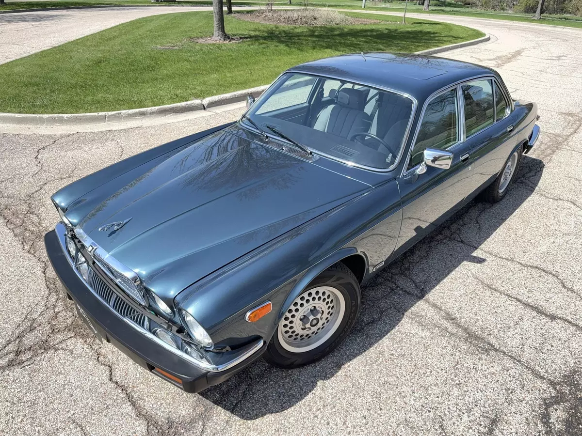 1986 Jaguar XJ6