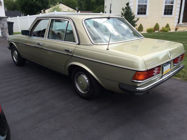 1984 Mercedes-Benz 300-Series W123 - photo 4