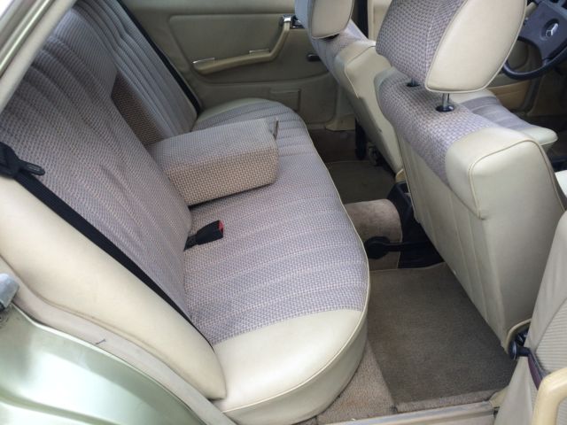 1984 Mercedes-Benz 300-Series W123 - photo 5