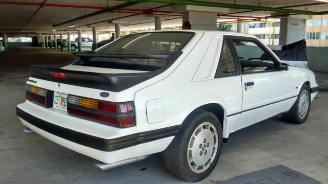 1986 Ford Mustang SVO EVERY CORNER SPOTLESS ON CAR - photo 10