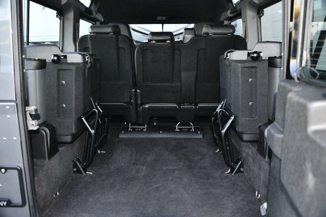1991 Land Rover Defender 110 Limited Adventure Collectors Edition - photo 13