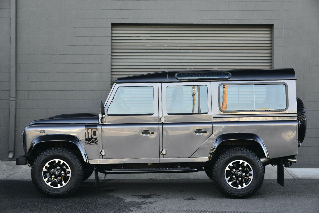 1991 Land Rover Defender 110 Limited Adventure Collectors Edition - photo 3