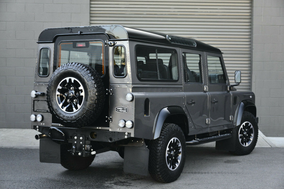 1991 Land Rover Defender 110 Limited Adventure Collectors Edition - photo 7