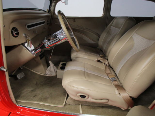 1934 Ford Tudor Sedan - photo 4