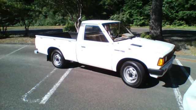 1982 Datsun 720 standard length pick-up standard - photo 2
