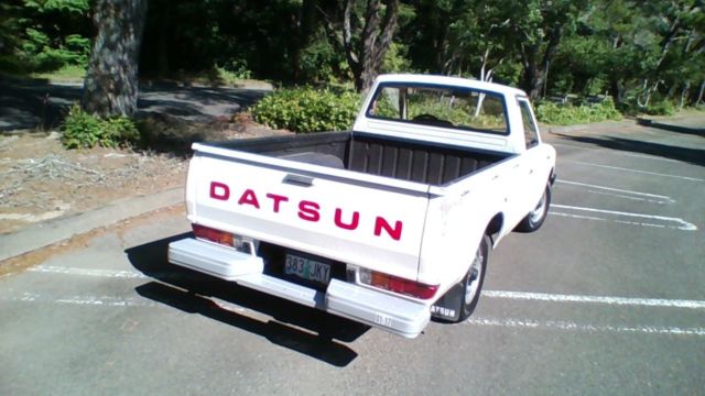 1982 Datsun 720 standard length pick-up standard - photo 4