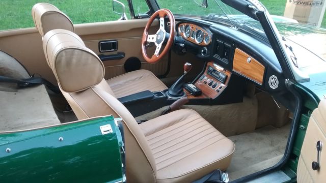 1975 MG MGB Silver anniversary - photo 2